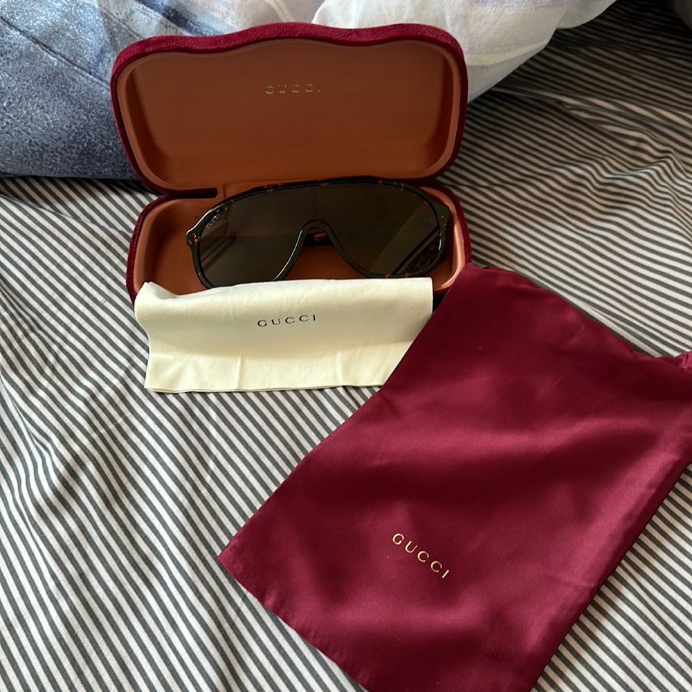 Gucci Unisex Sunglasses